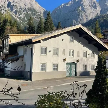 Apartment 5bdr Cozy For Holiday With Mountain Views